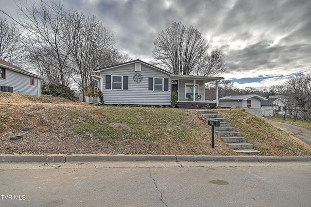 918 South Cedar Avenue, Elizabethton, TN 37643
