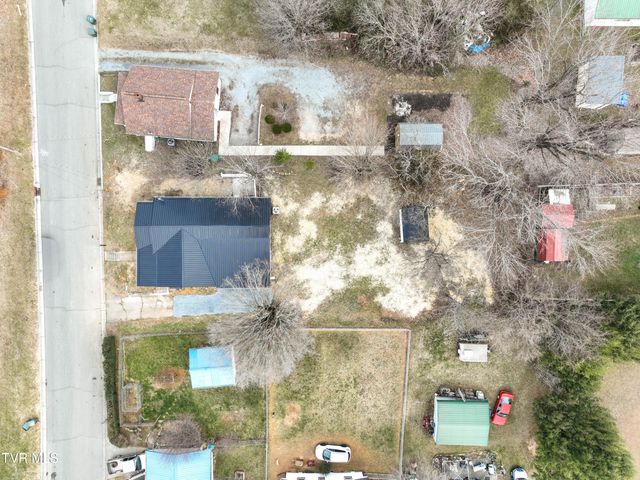 918 South Cedar Avenue, Elizabethton, TN 37643