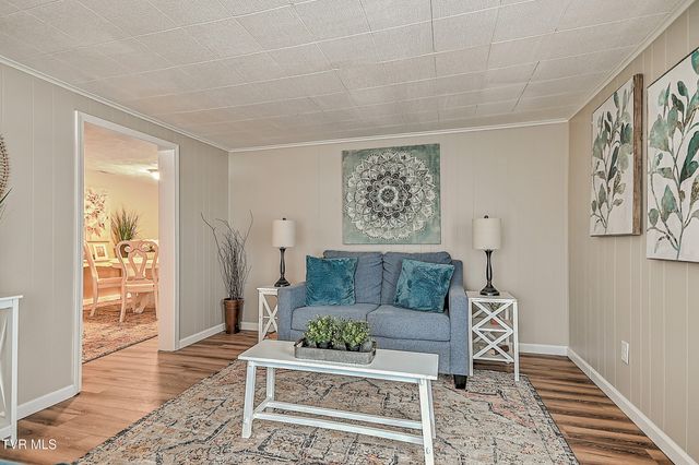 918 South Cedar Avenue, Elizabethton, TN 37643