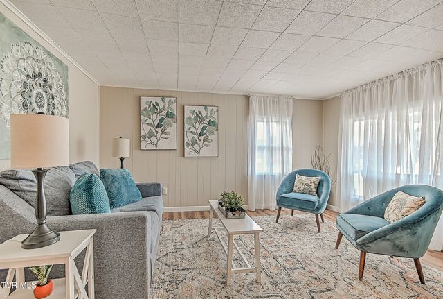 918 South Cedar Avenue, Elizabethton, TN 37643