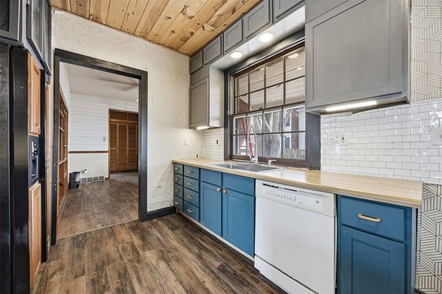 1240 14th Street, Marion, IA 52302