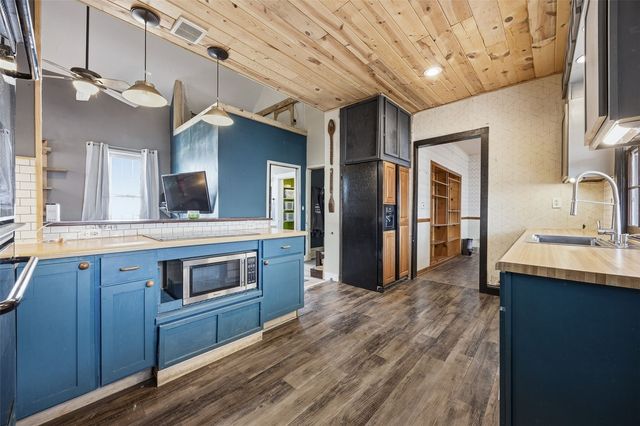 1240 14th Street, Marion, IA 52302