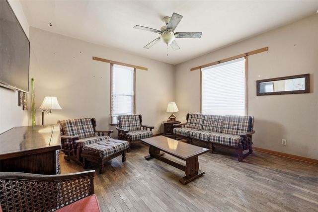 1240 14th Street, Marion, IA 52302