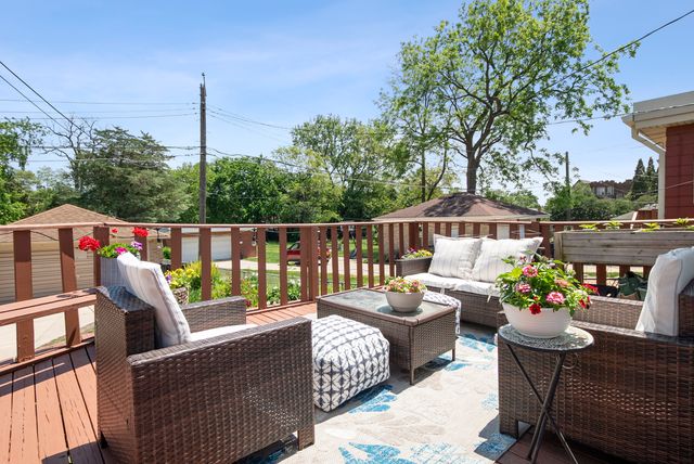 10831 S Longwood Drive, Chicago, IL 60643