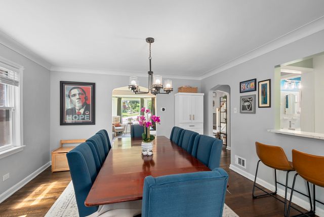 10831 S Longwood Drive, Chicago, IL 60643