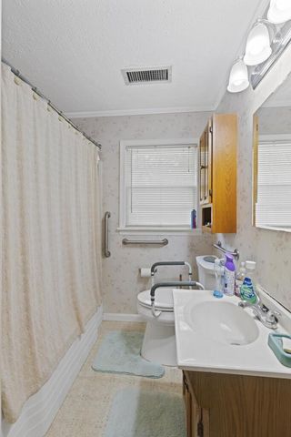 168 Coleman Rd, Dothan, AL 36301