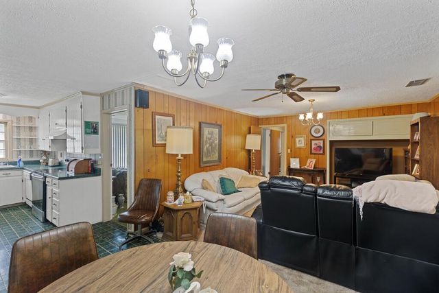 168 Coleman Rd, Dothan, AL 36301