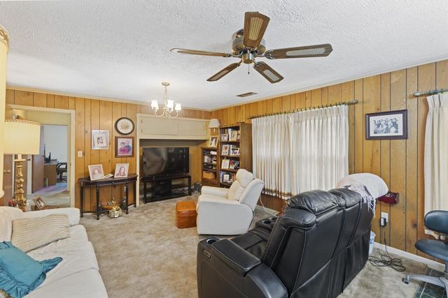 168 Coleman Rd, Dothan, AL 36301