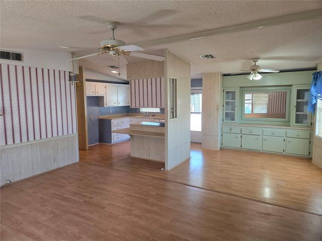 68 PELICAN DRIVE S, Oldsmar, FL 34677