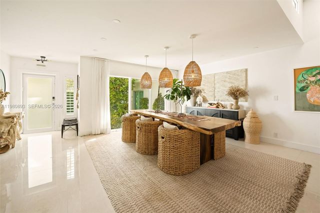 865 W 47th St, Miami Beach, FL 33140