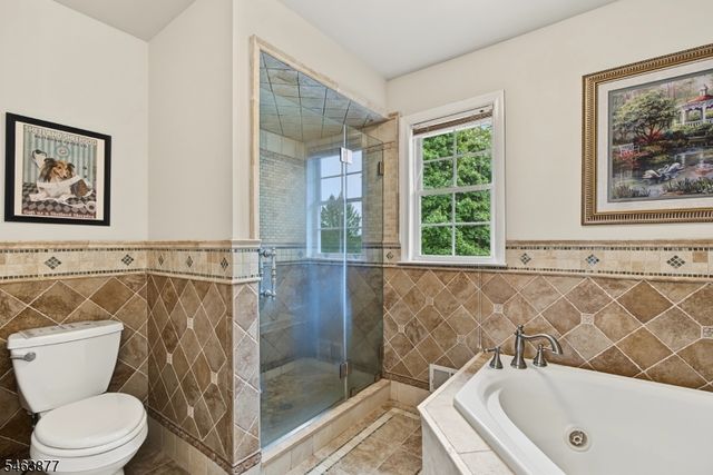 6 Varnon Ct, Hillsborough Twp., NJ 08844