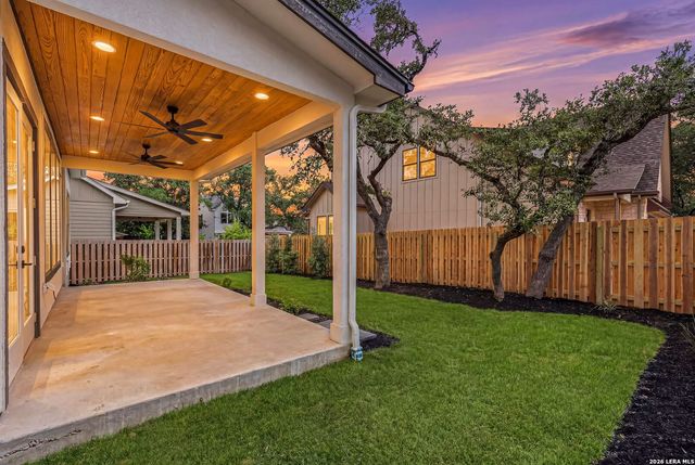 4203 Honeycomb St, San Antonio, TX 78230