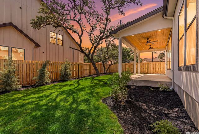 4203 Honeycomb St, San Antonio, TX 78230