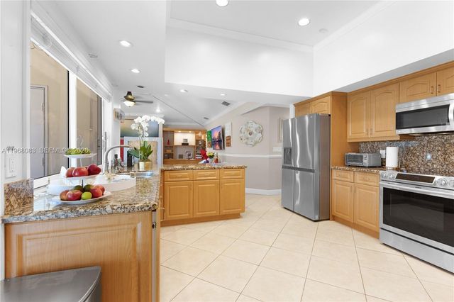 5253 NW 94th Doral Pl 5253, Doral, FL 33178