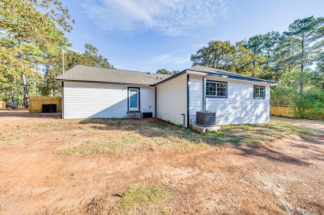 24759 Country Oaks Boulevard, Montgomery, TX 77316