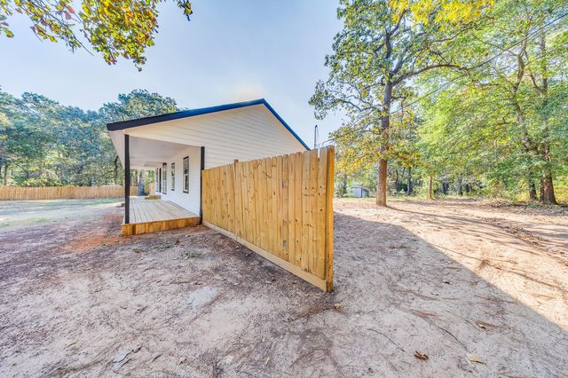 24759 Country Oaks Boulevard, Montgomery, TX 77316