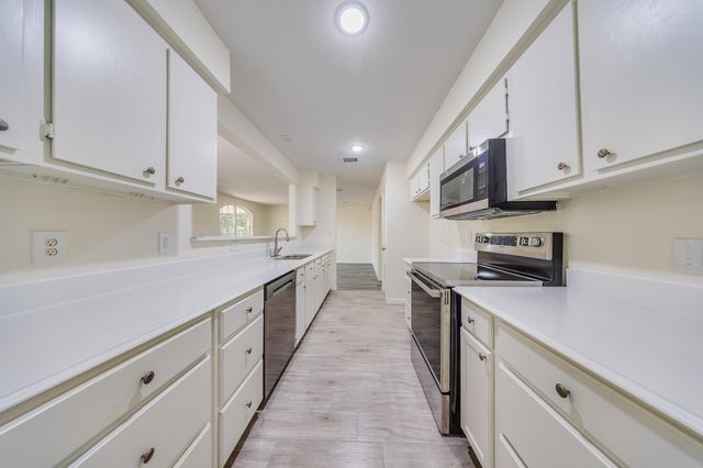 24759 Country Oaks Boulevard, Montgomery, TX 77316