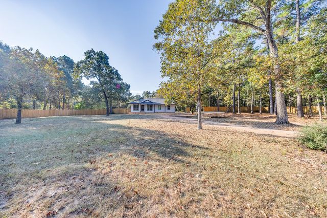 24759 Country Oaks Boulevard, Montgomery, TX 77316