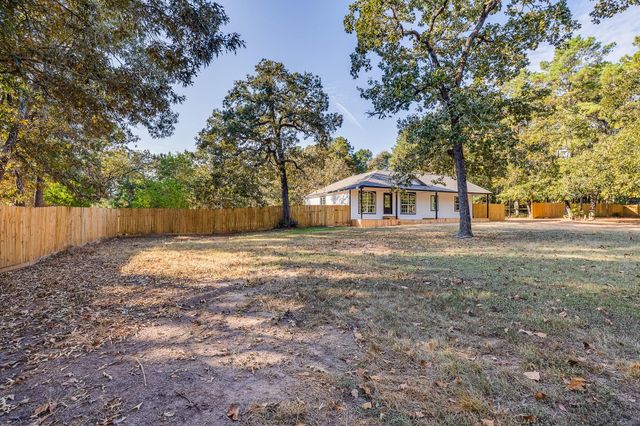 24759 Country Oaks Boulevard, Montgomery, TX 77316