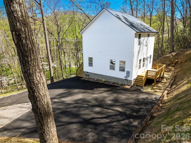 337 Garren Creek Road, Fairview, NC 28730