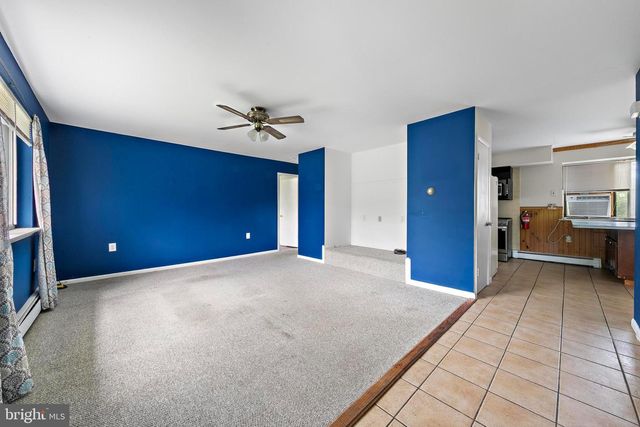 28 MEMORIAL DR, Barnegat, NJ 08005