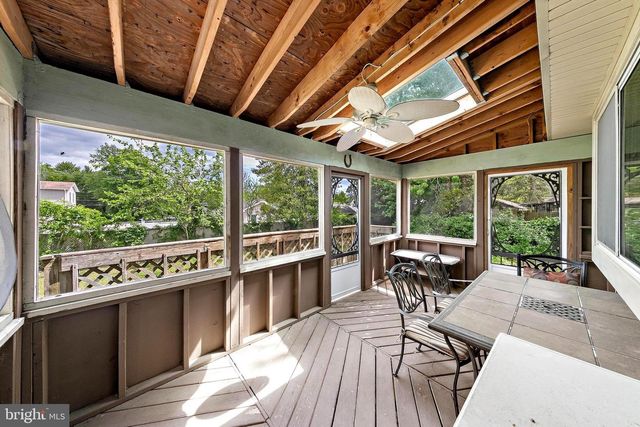 28 MEMORIAL DR, Barnegat, NJ 08005