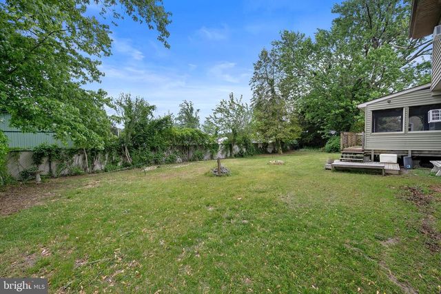 28 MEMORIAL DR, Barnegat, NJ 08005