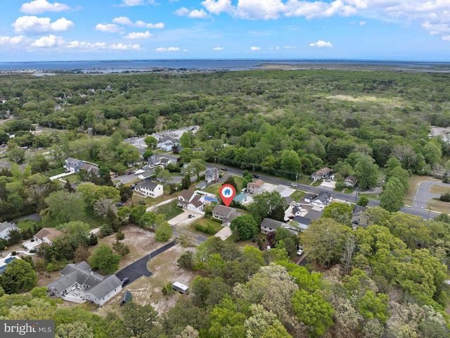 28 MEMORIAL DR, Barnegat, NJ 08005