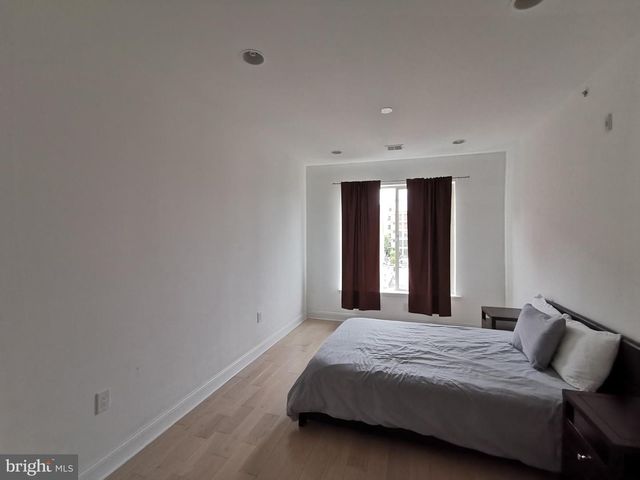 1219 NOBLE ST, Philadelphia, PA 19123