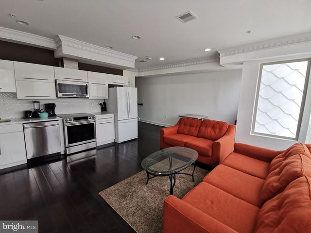 1219 NOBLE ST, Philadelphia, PA 19123