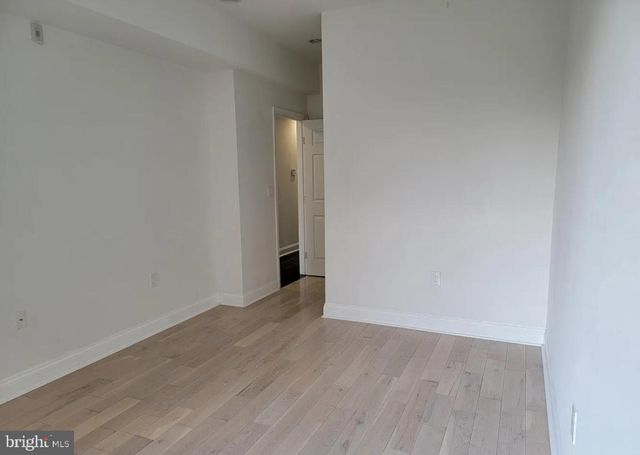 1219 NOBLE ST, Philadelphia, PA 19123