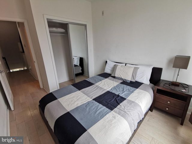 1219 NOBLE ST, Philadelphia, PA 19123