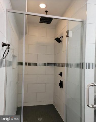 1219 NOBLE ST, Philadelphia, PA 19123