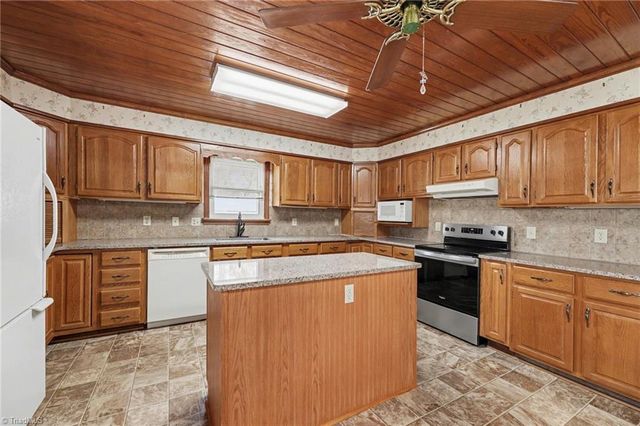 788 N Main Street, Mocksville, NC 27082