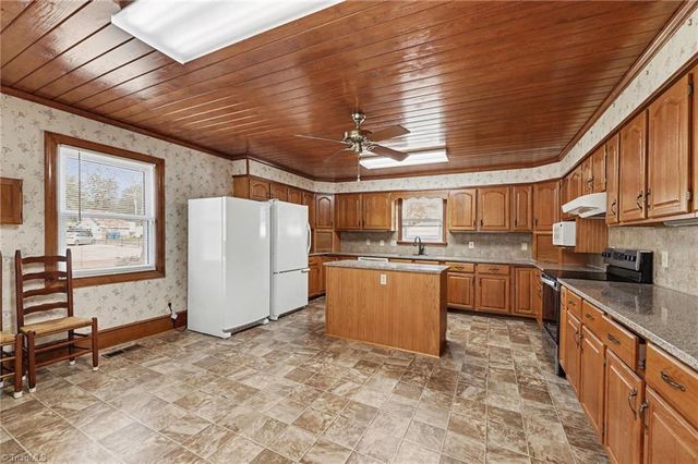 788 N Main Street, Mocksville, NC 27082