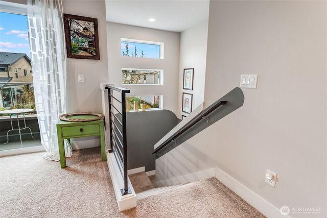 32819 Madrona Avenue SE, Black Diamond, WA 98010