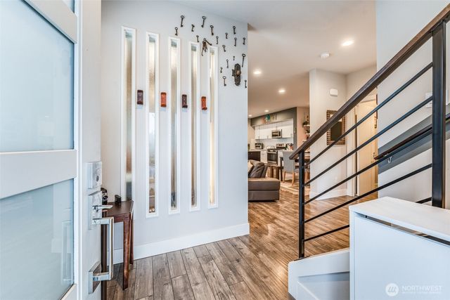 32819 Madrona Avenue SE, Black Diamond, WA 98010