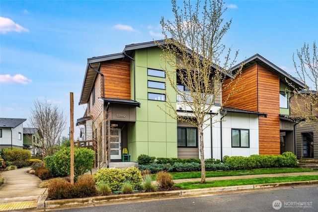 32819 Madrona Avenue SE, Black Diamond, WA 98010