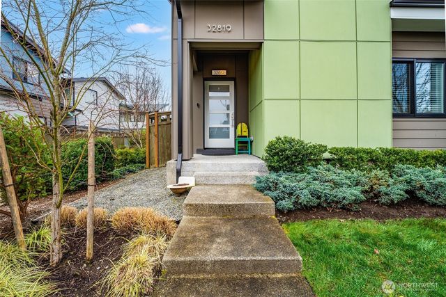 32819 Madrona Avenue SE, Black Diamond, WA 98010