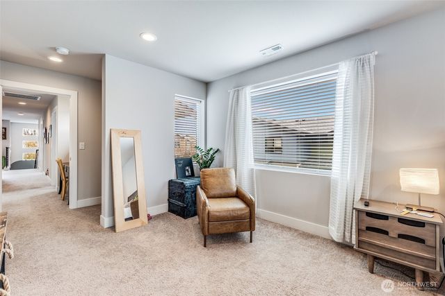 32819 Madrona Avenue SE, Black Diamond, WA 98010