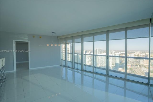 465 Brickell Ave 4802, Miami, FL 33131