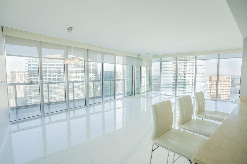 465 Brickell Ave 4802, Miami, FL 33131