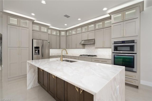 23412 Sanabria LOOP, Bonita Springs, FL 34135