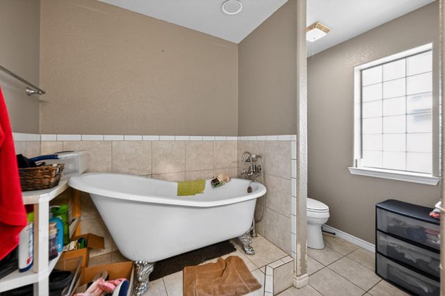1410 County Road 258, Bertram, TX 78605