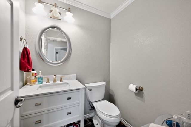 1410 County Road 258, Bertram, TX 78605