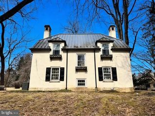 18 VILLANOVA RD, Villanova, PA 19085