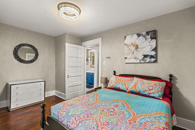 1415 Jersey Ridge Road, Davenport, IA 52803