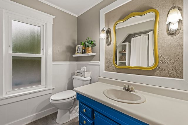 1415 Jersey Ridge Road, Davenport, IA 52803