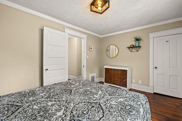 1415 Jersey Ridge Road, Davenport, IA 52803