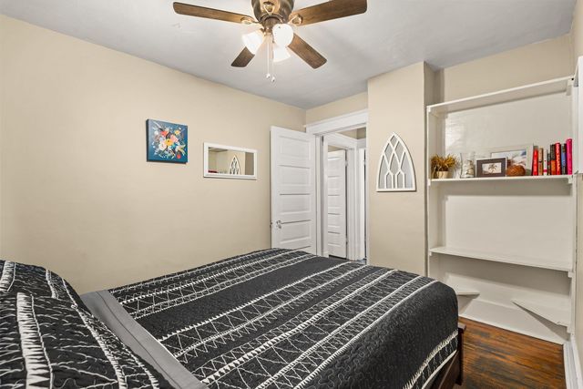 1415 Jersey Ridge Road, Davenport, IA 52803